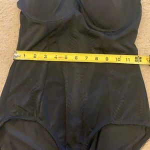 Heavenly Shapeware bodysuit size L